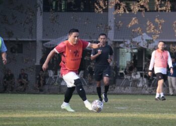 Perkuat Soliditas TNI Polri Polda Metro Jaya Dan Kodam Jaya Gelar Olahraga Bersama