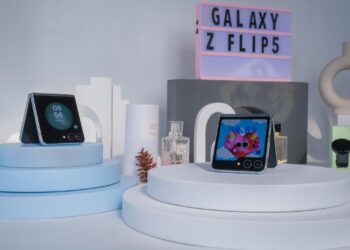 Nonton Netflix hingga Balas Chat WA Anti Ribet Bisa Kamu Lakukan di Cover Screen Galaxy Z Flip5