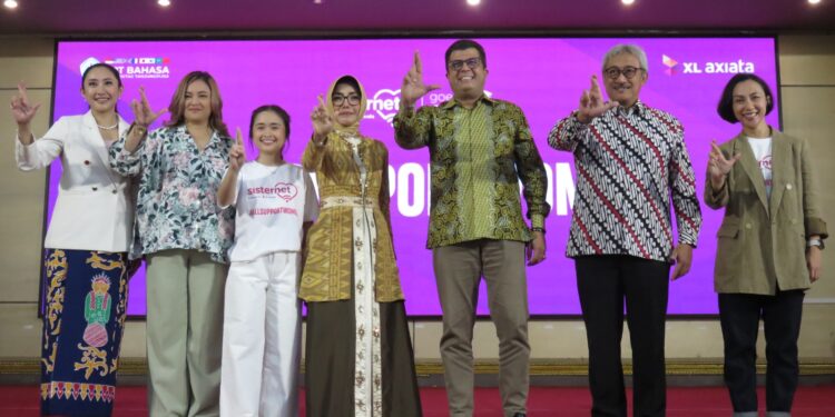 “Sisternet Goes To Campus” Ajak Mahasiswi Universitas Tanjungpura Atasi Bullying
