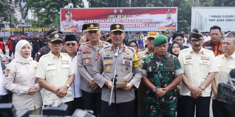 Polda Metro Jaya Gelar Apel Besar Pengaman Swakarsa Untuk Pemilu Damai 2024