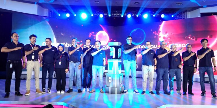 Peringati Ulang Tahun ke-56, Indosat Ooredoo Hutchison Serukan Semangat ‘menembu56atasan’ dalam Berdayakan Indonesia