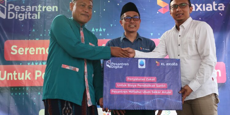 XL Axiata Ajarkan Solusi IoT Untuk Budidaya Maggot di Pesantren