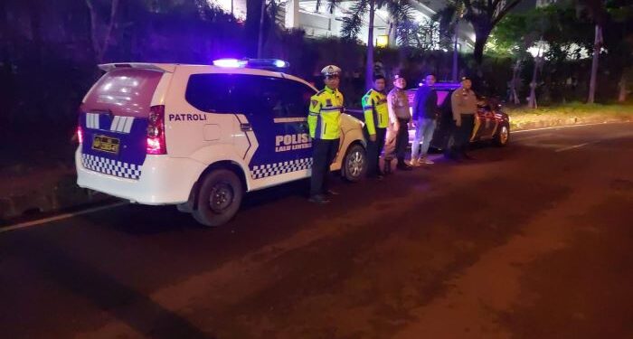 Polsek Kelapa Dua Melaksanakan Operasi Kejahatan Jalanan (OKJ) Malam Hari