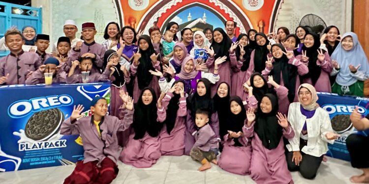 Bagikan keceriaan Ramadan, OREO dan Segenap Karyawan