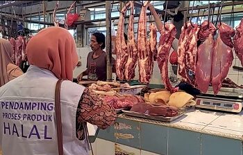 Kemenag Tangsel dan BPJPH Gelar Sosialisasi Halal di Pasar Modern BSD