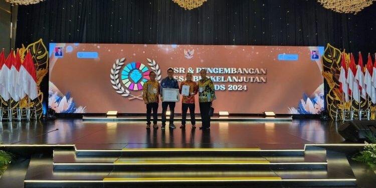 Program Kemitraan Pertanian Lokal Sinar Mas Land Raih Penghargaan CSR dan Pembangunan Desa Berkelanjutan Award 2024