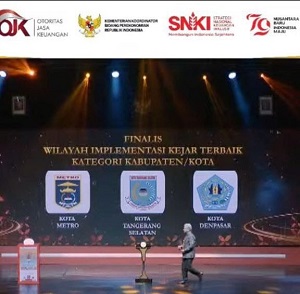 Dukung Program Satu Rekening Satu Pelajar, Pemkot Tangsel Raih Penghargaan dari OJK