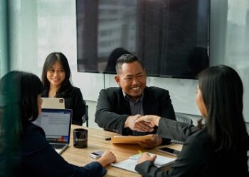Dorong Pertumbuhan Ekonomi Indonesia, Emerhub Lancarkan Arus Investasi Luar Negeri melalui Pendampingan Pendirian Badan Usaha
