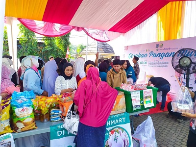 Ribuan Masyarakat Manfaatkan Gerakan Pangan Murah yang Diselenggarakan Pemkot Tangsel