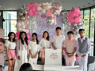 barenbliss Rayakan 3 Tahun dengan Meluncurkan Bloomatte Perfect Zoom Cover Cushion di Toko Rumah Makeup by Benny Mart Tangerang