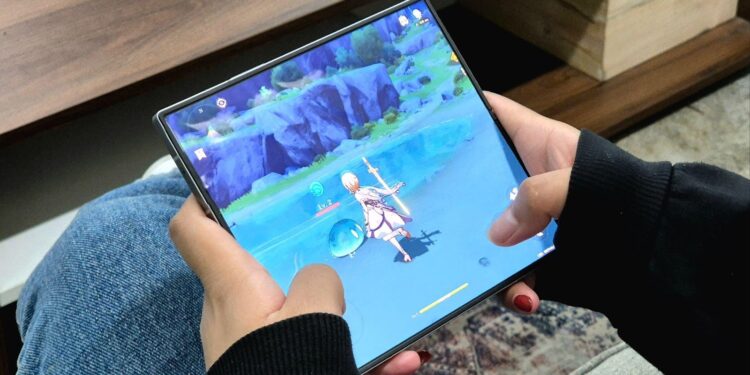 Baterai Jumbo Bikin Galaxy Z Flip6 | Z Fold6 Lebih Awet, Kok Bisa?