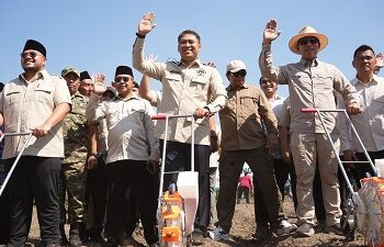 Wamentan Sudaryono Gerak Cepat Jawab Keluhan Petani, Pupuk hingga Harga Telur Langsung Diatensi