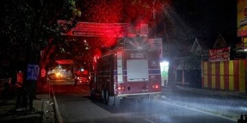 Atasi Sebaran Abu Vulkanik, Pemkot Tangsel Lakukan Penyemprotan Sejumlah Koridor Jalan
