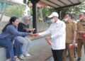 Wakil Wali Kota Tangsel Bagikan Ribuan Masker ke Warga