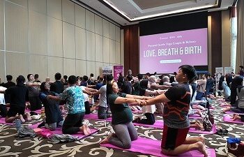 Atria Hotel Gading Serpong Berkolaborasi dengan MLC Hadirkan Couple Prenatal Yoga, Dorong Persiapan Kehamilan yang Sehat dan Harmonis